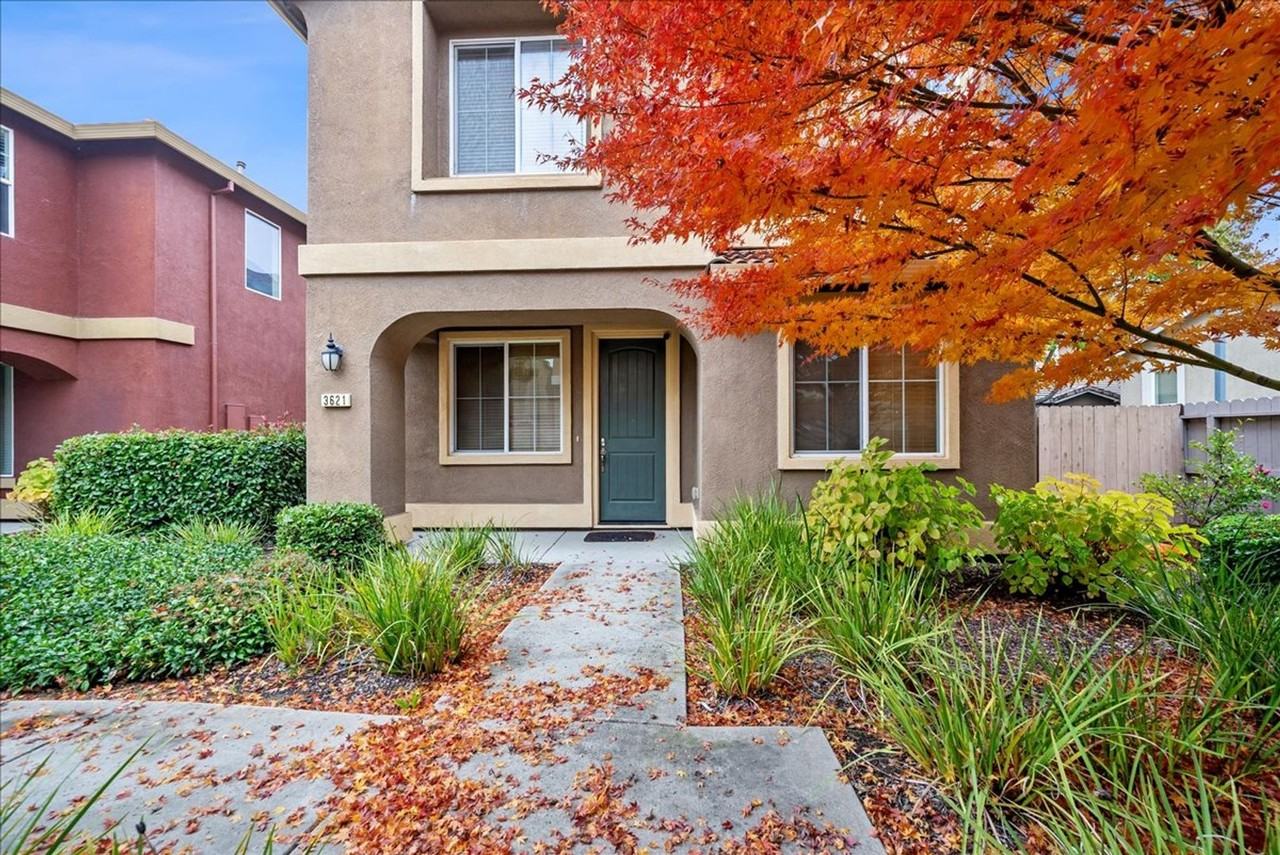 3621 El Dala Lane - Photo 2 of 24