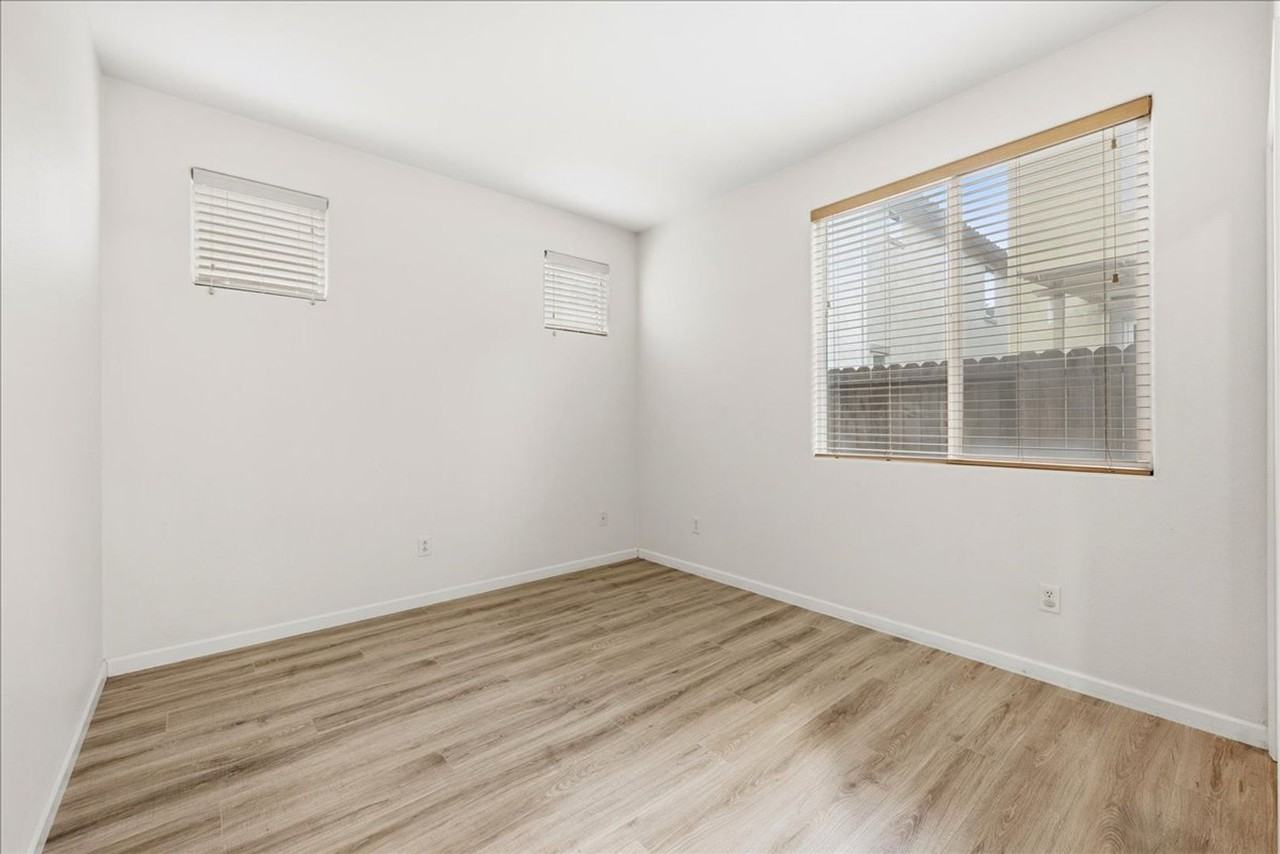 3621 El Dala Lane - Photo 5 of 24