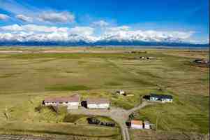 featured image of 57012 Montana Hwy 212