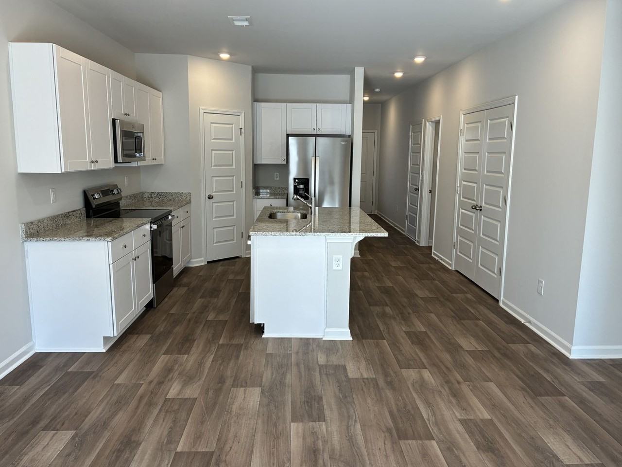 2045 Wild Indigo Cir - Photo 4 of 40