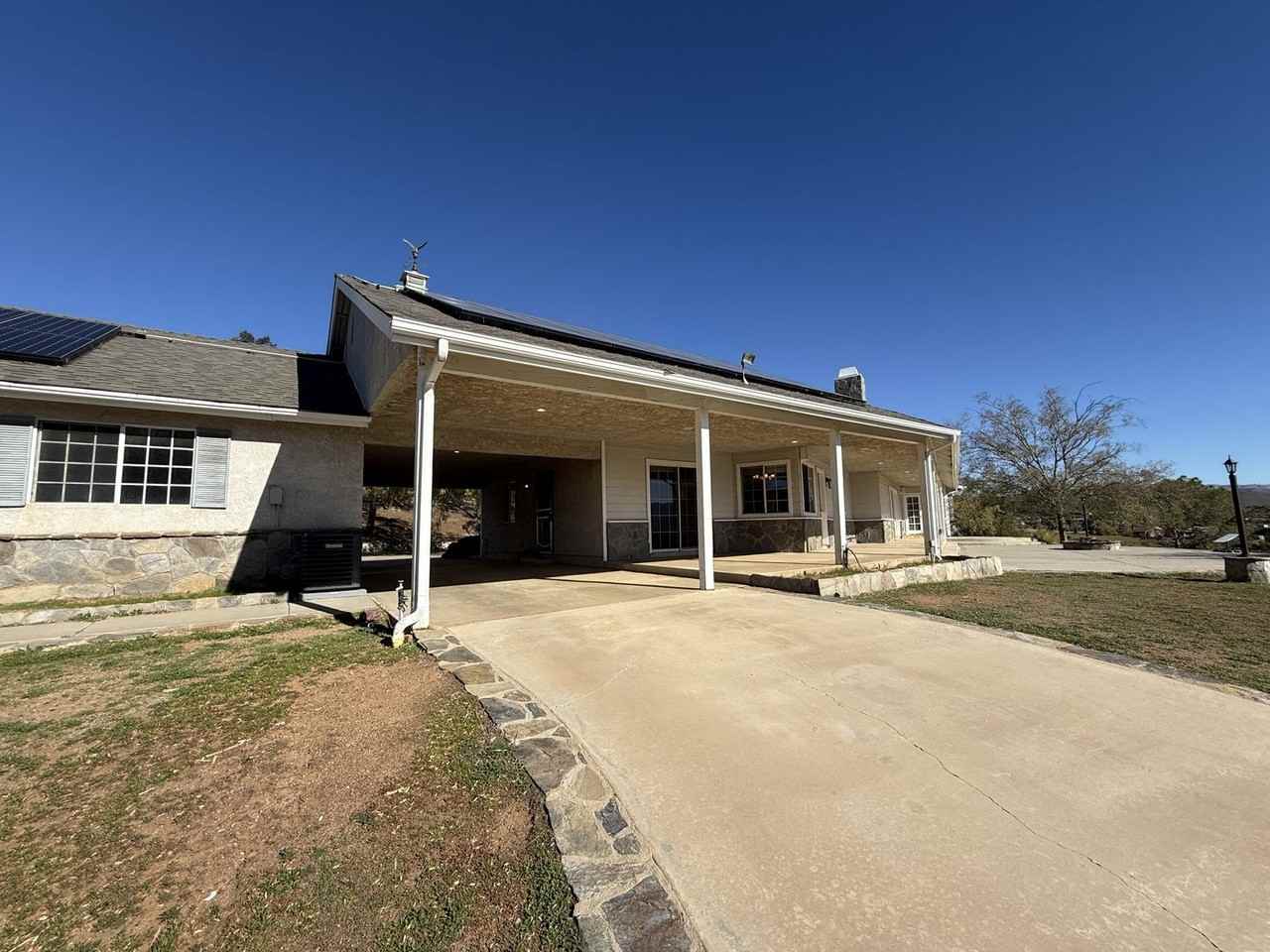 2747 Sand Creek Drive - Photo 3 of 37