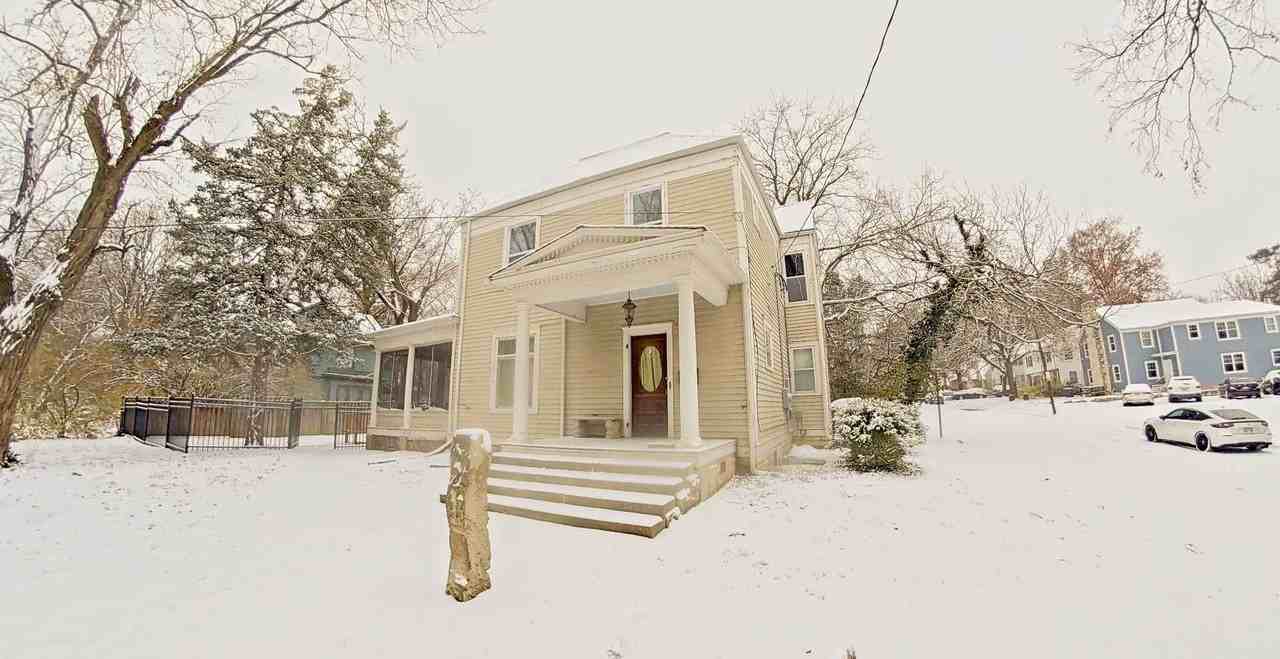 423 Denison Avenue - Photo 2 of 20