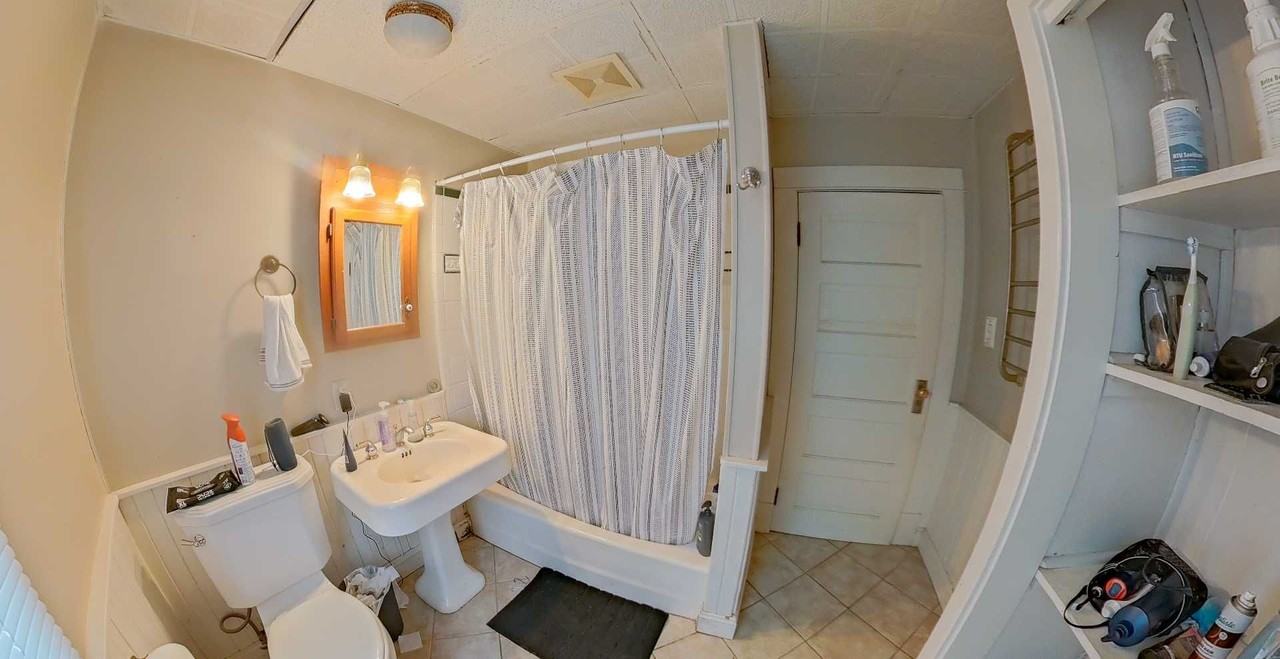 423 Denison Avenue - Photo 5 of 20