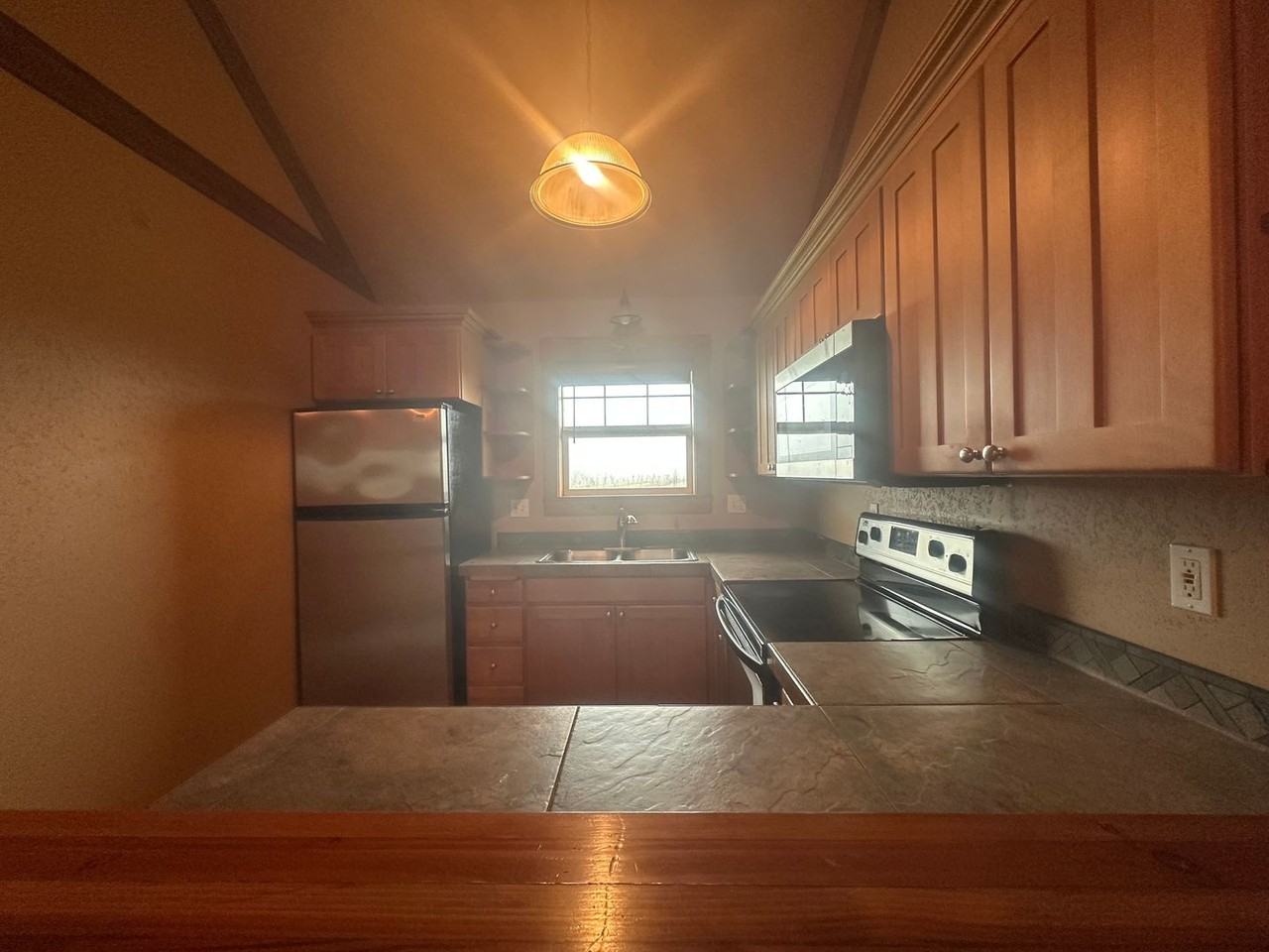 4645 Northeast Elliott Circle - Photo 3 of 15