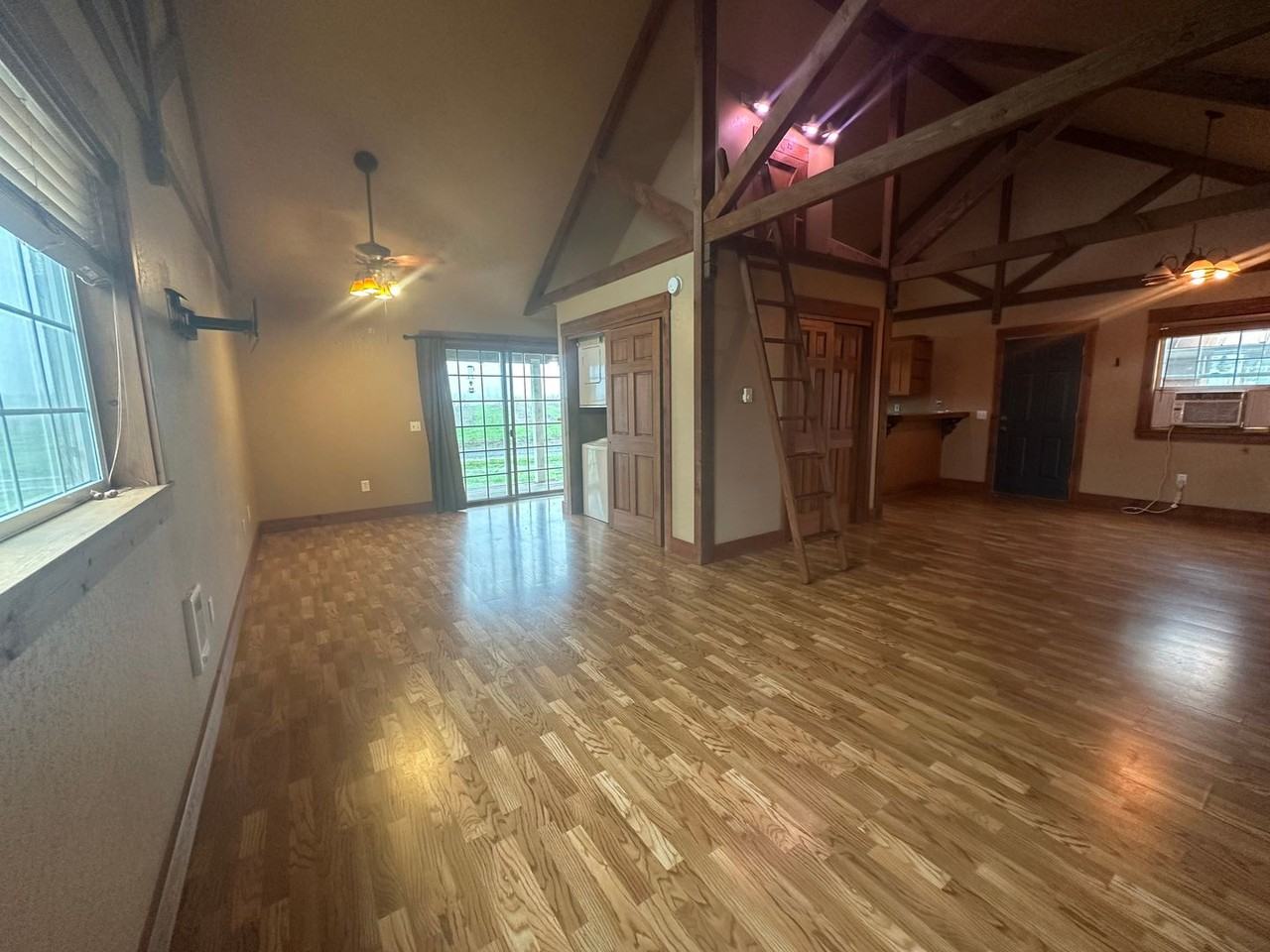 4645 Northeast Elliott Circle - Photo 6 of 15