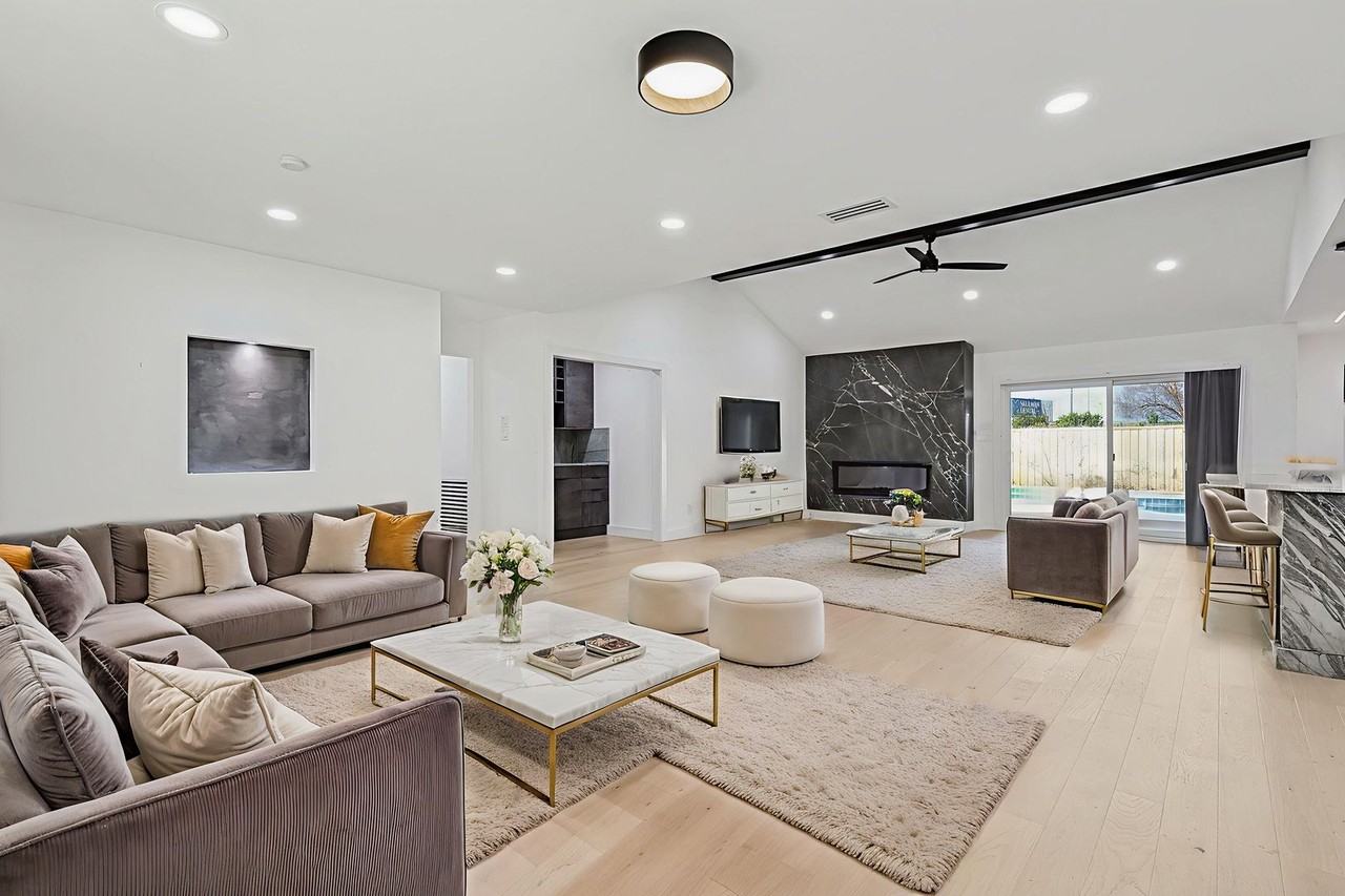 12417 Quincy Lane - Photo 4 of 45