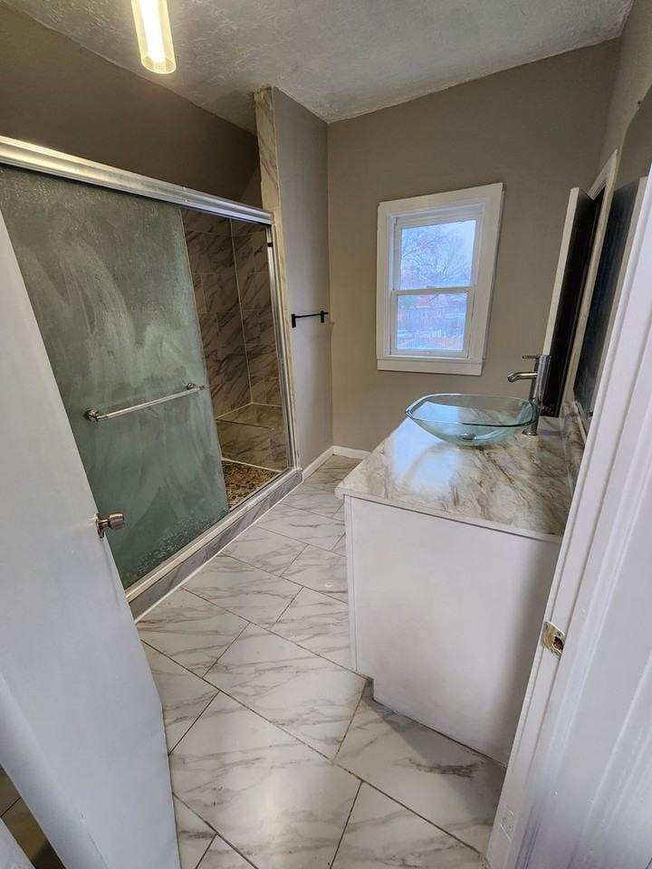 207 West 25th Street - Photo 2 of 20