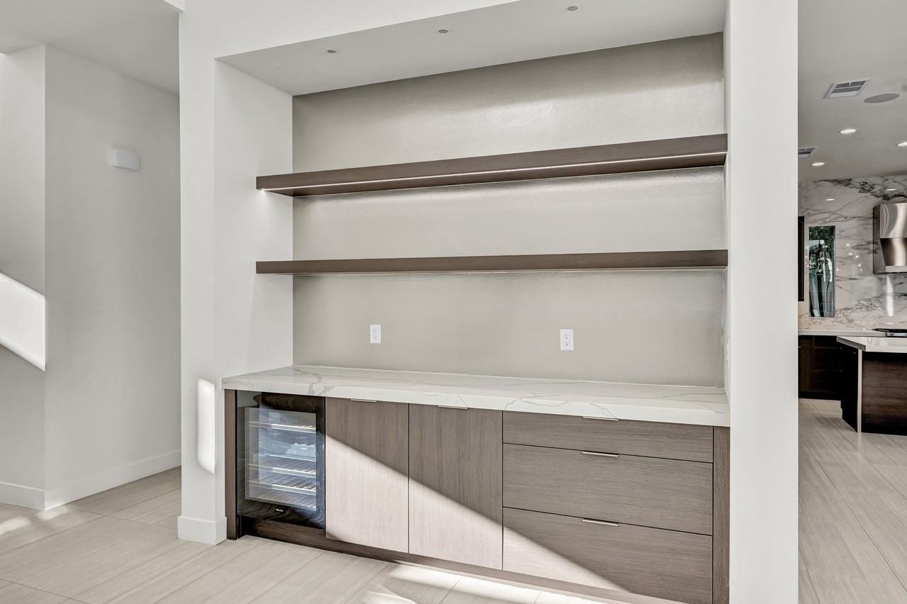 68 Grey Feather Drive - Photo 6 of 50