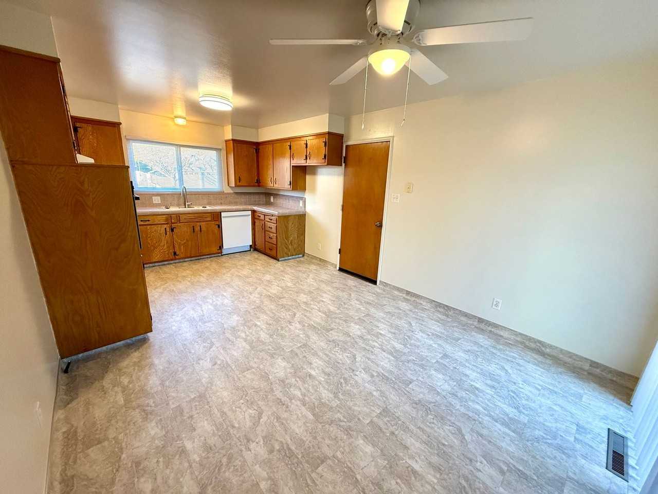 1820 Elm Drive - Photo 4 of 17