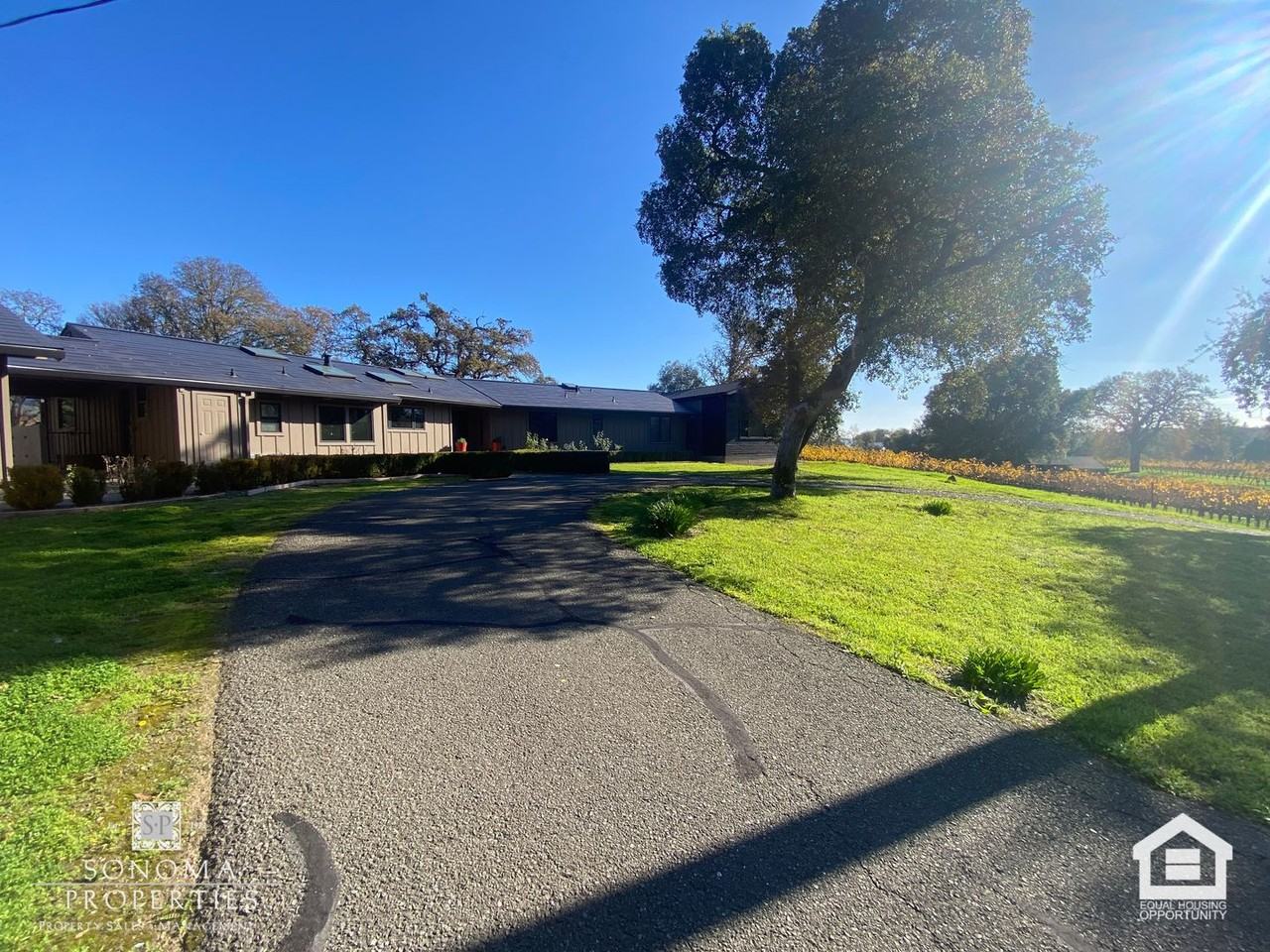 15083 Trestle Glen Drive - Photo 2 of 26