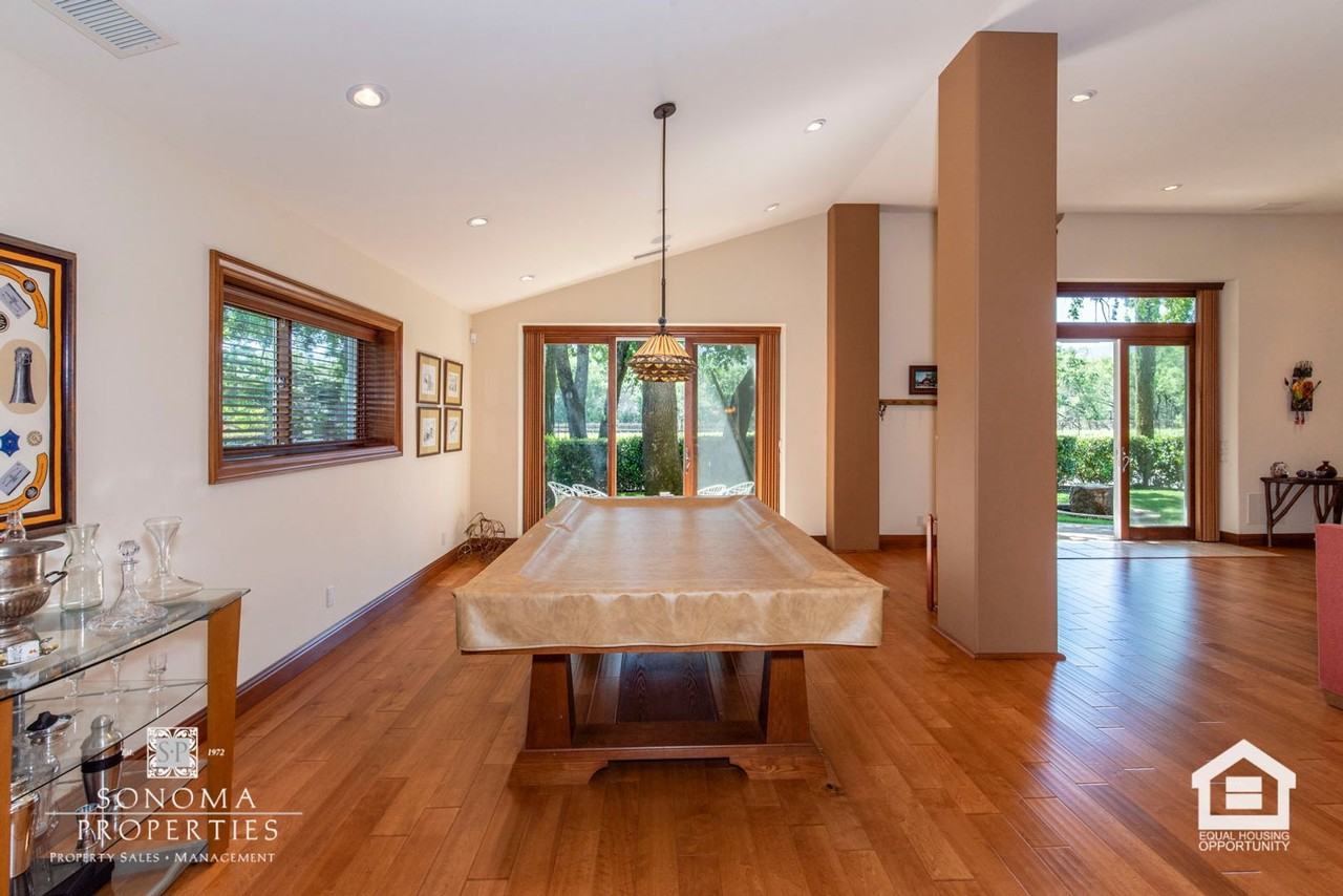 15083 Trestle Glen Drive - Photo 4 of 26