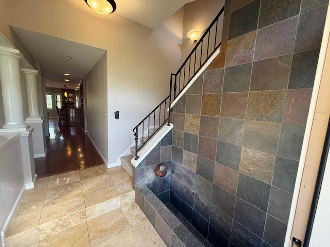 5738 Skyview Pl - Photo 2 of 20