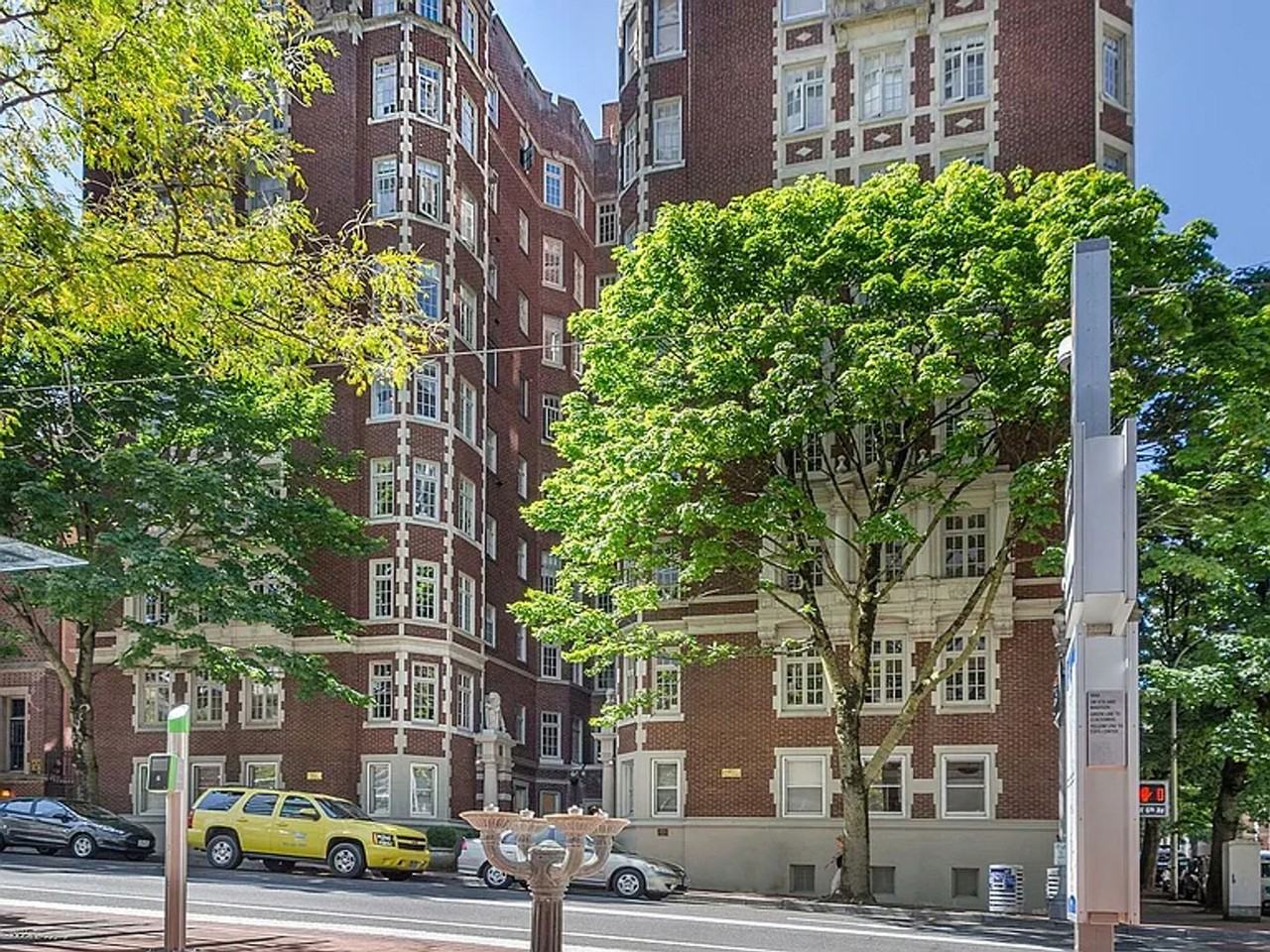 1209 Sw 6th Ave #404 - Photo 2 of 32