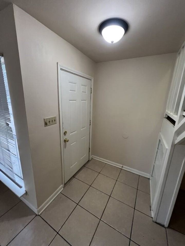 5268 Brightside View Drive - Photo 3 of 35