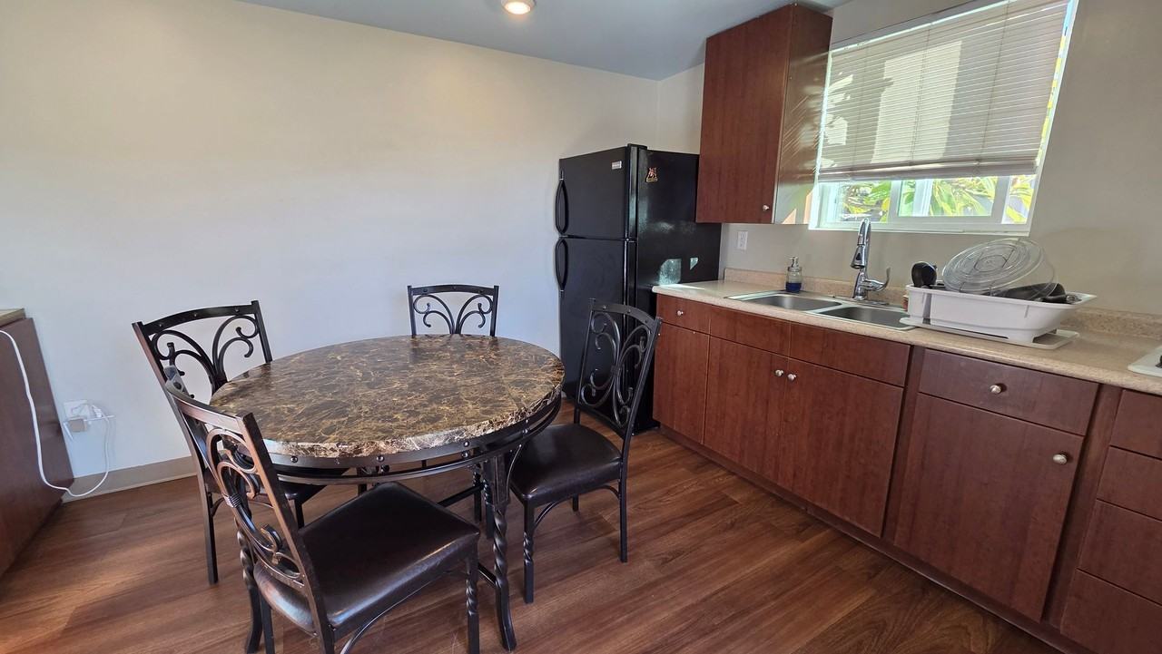 3249 Holly Way - Photo 4 of 19