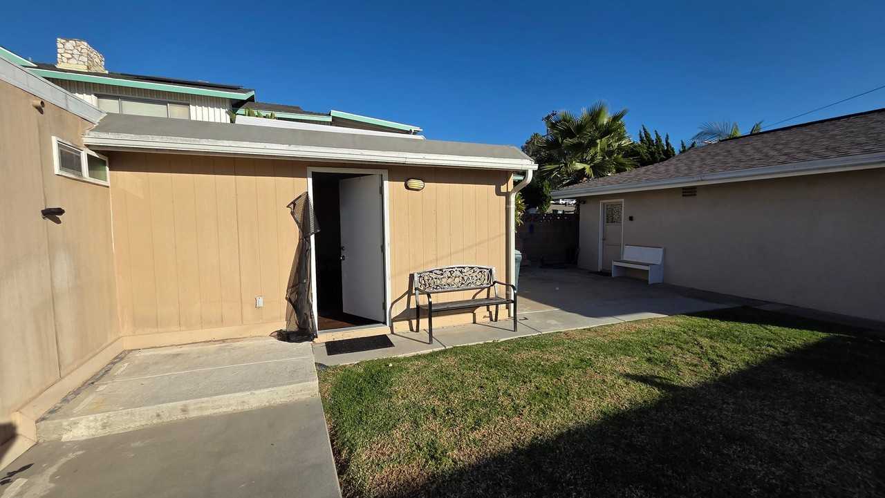 3249 Holly Way - Photo 6 of 19