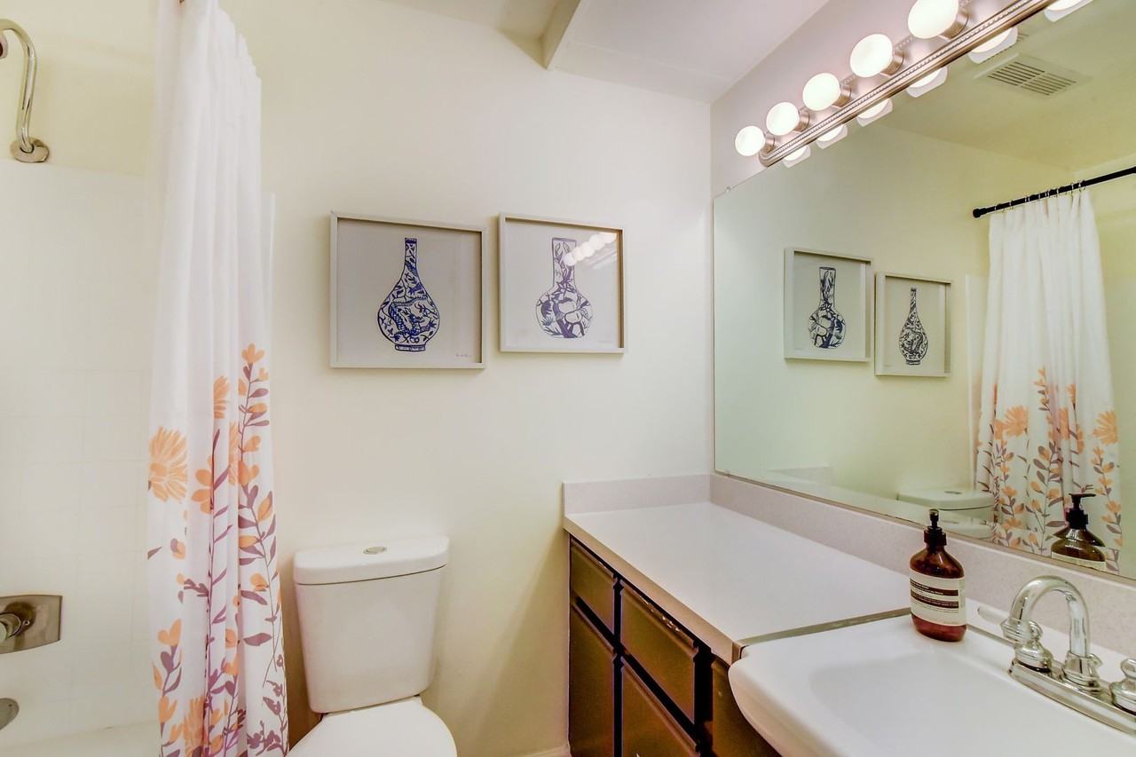 10829 Marine View Drive Southwest - Photo 5 of 30