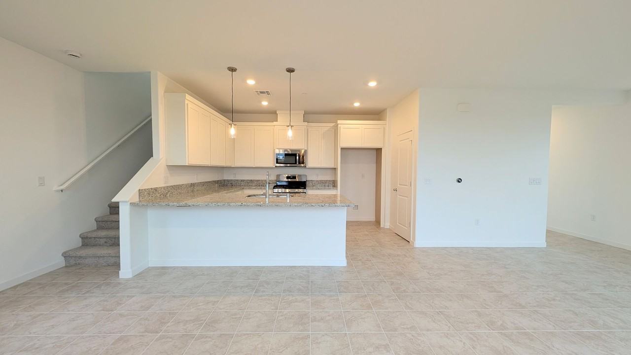 7731 Deer Mouse Way - Photo 3 of 33