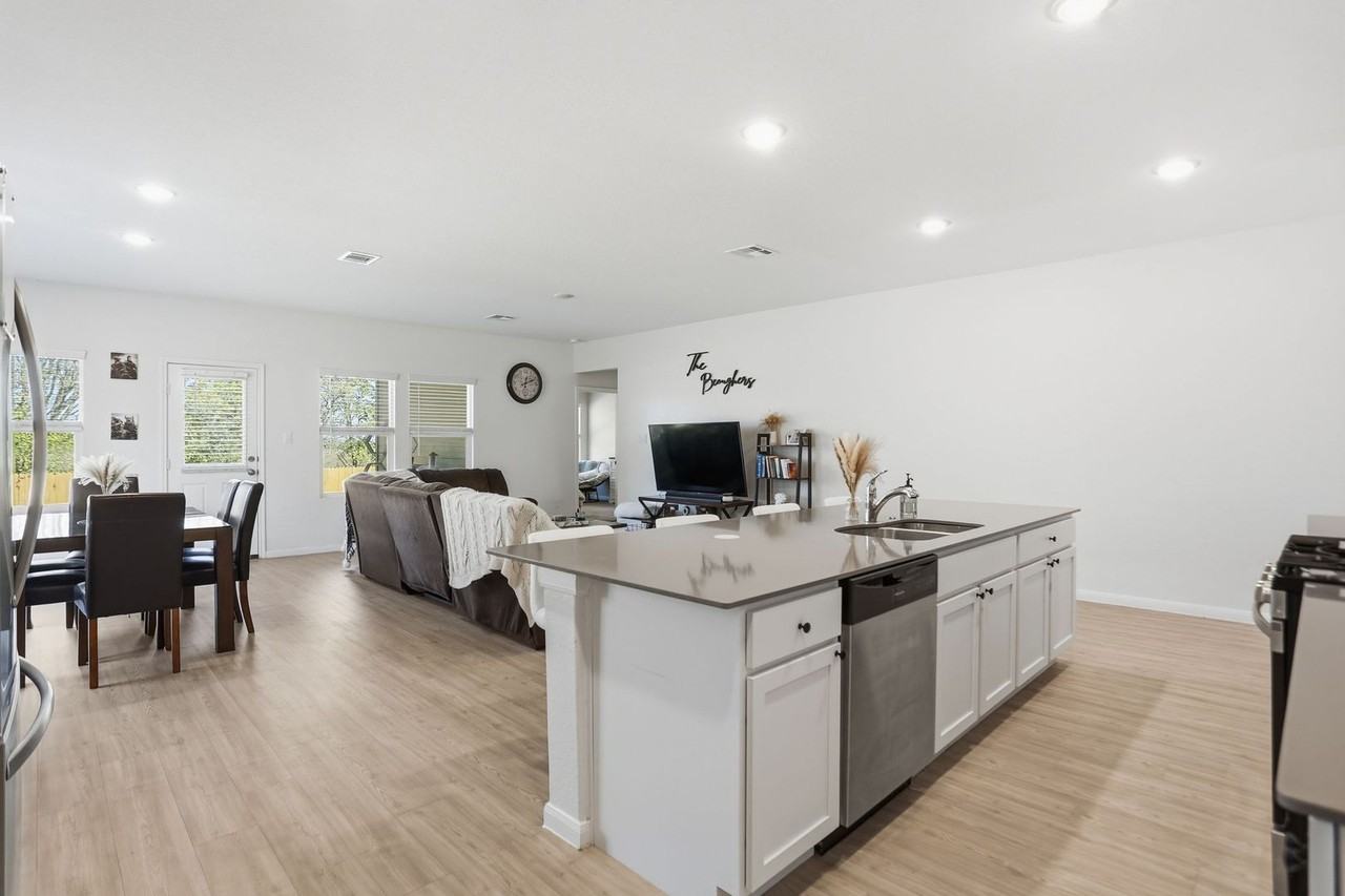 4935 Legacy Trail - Photo 4 of 26