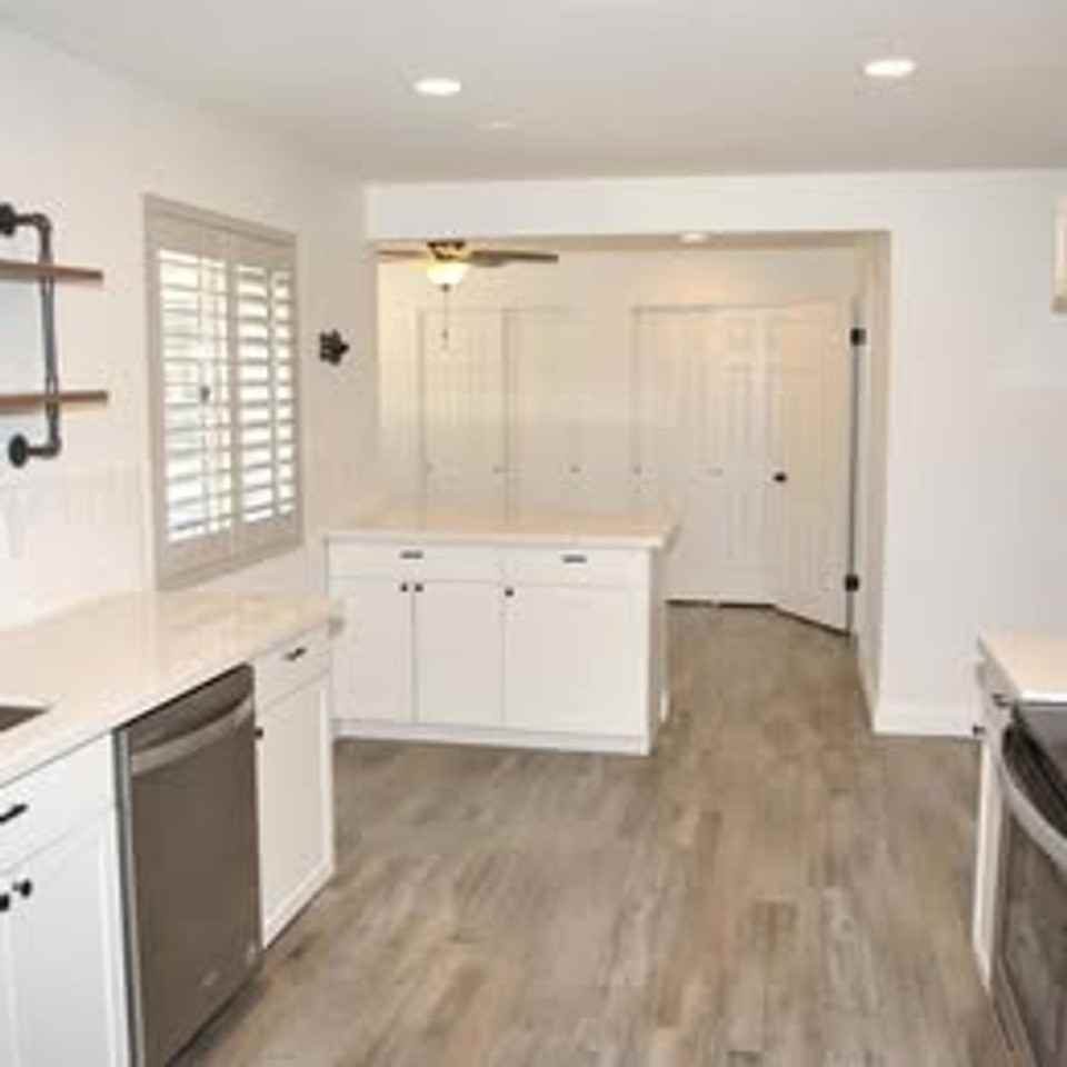 9022 North 18th Drive - Photo 3 of 17