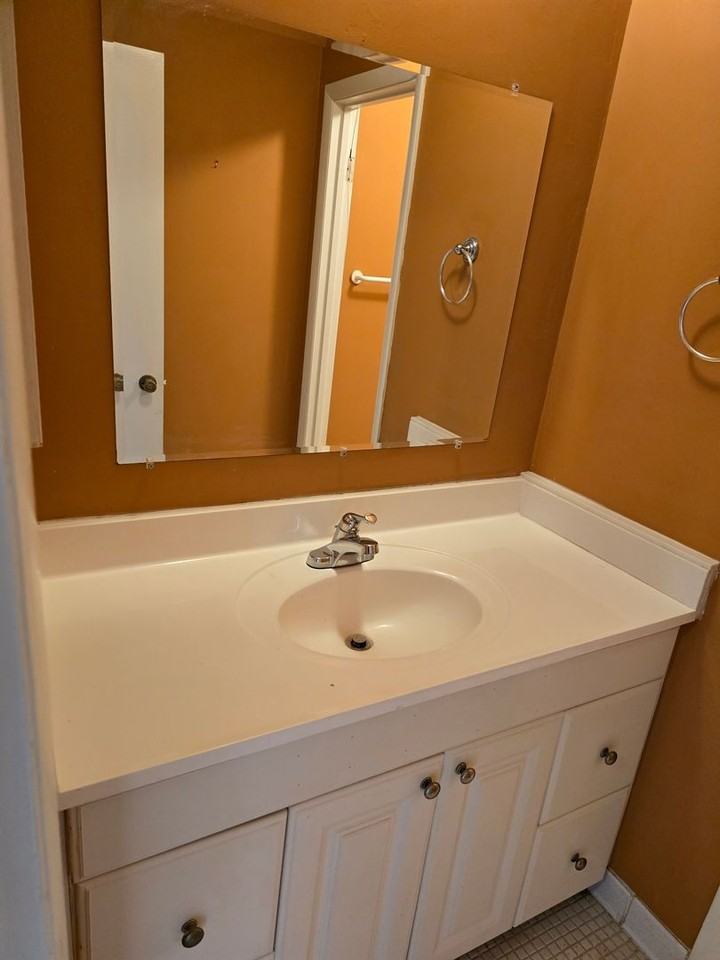 1959 Meadowbrook Circle Northwest - Photo 6 of 26