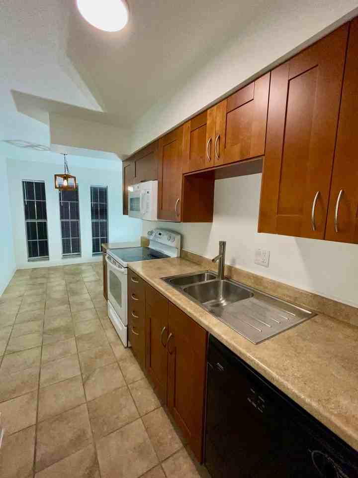 3046 Unkaterri Lane - Photo 7 of 31