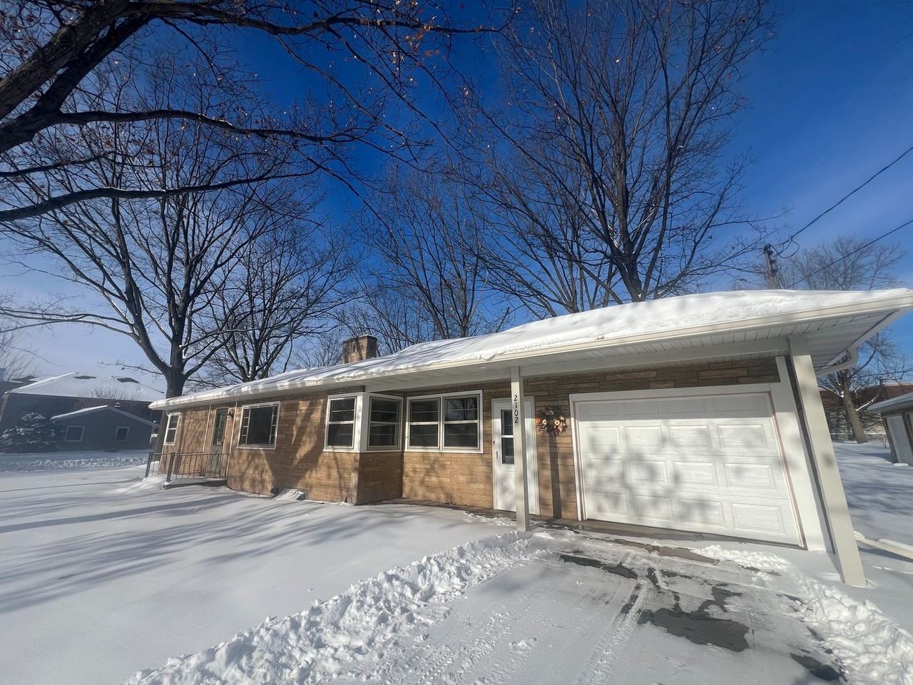 2102 Wegner Street - Photo 3 of 40