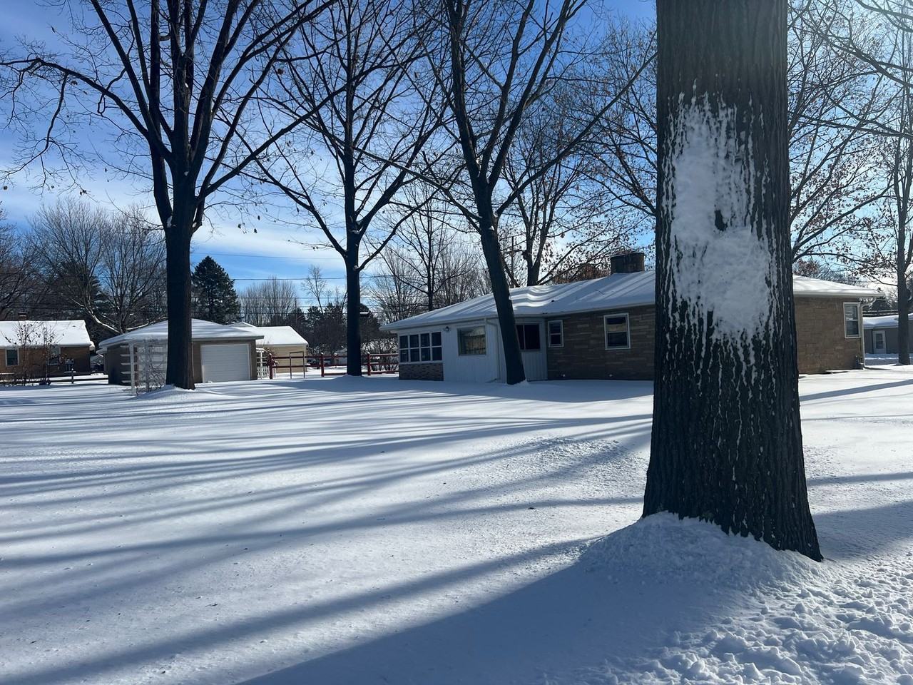 2102 Wegner Street - Photo 4 of 40