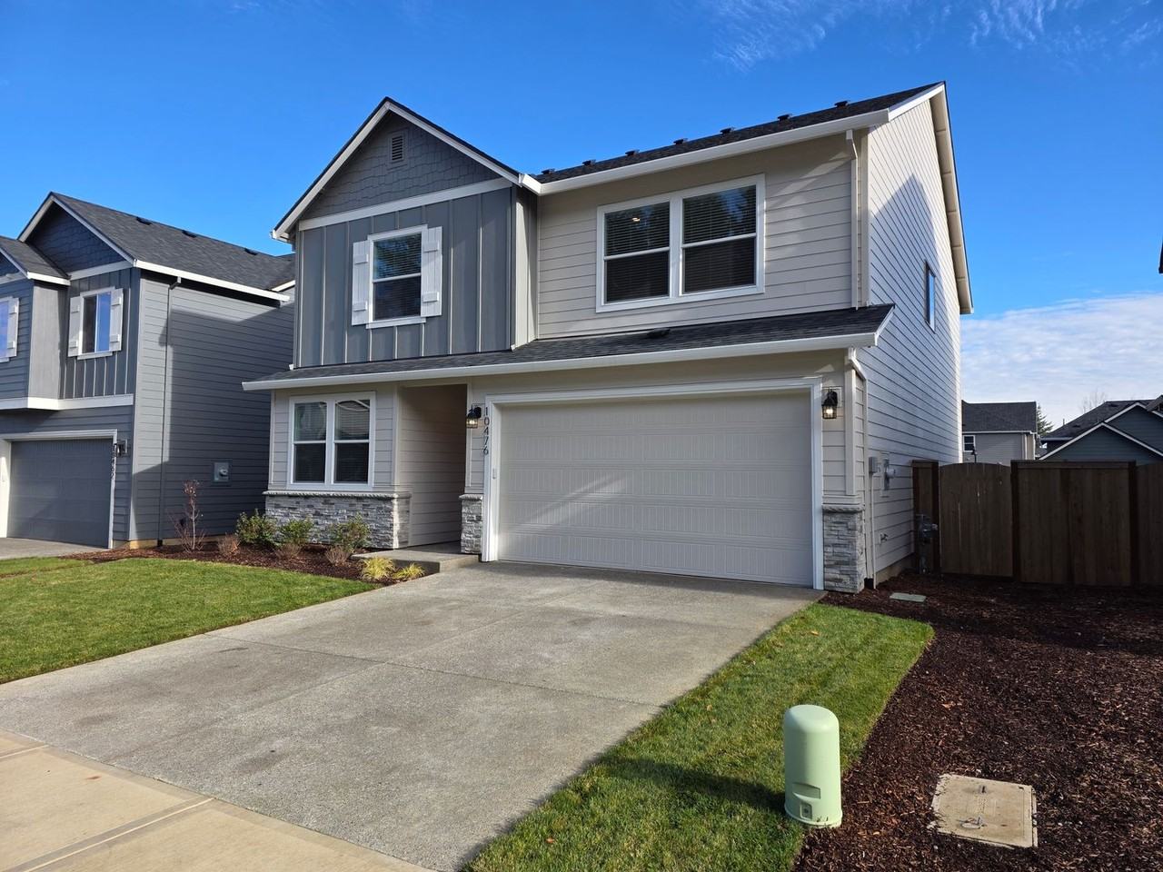 10476 Southeast Heritage Road - Photo 2 of 44