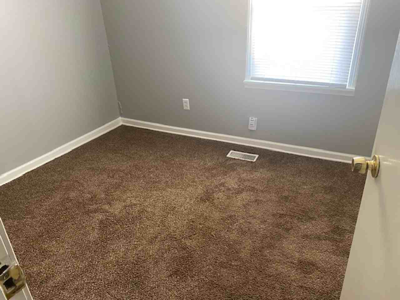 3725 State Line Road #1 - Photo 6 of 10