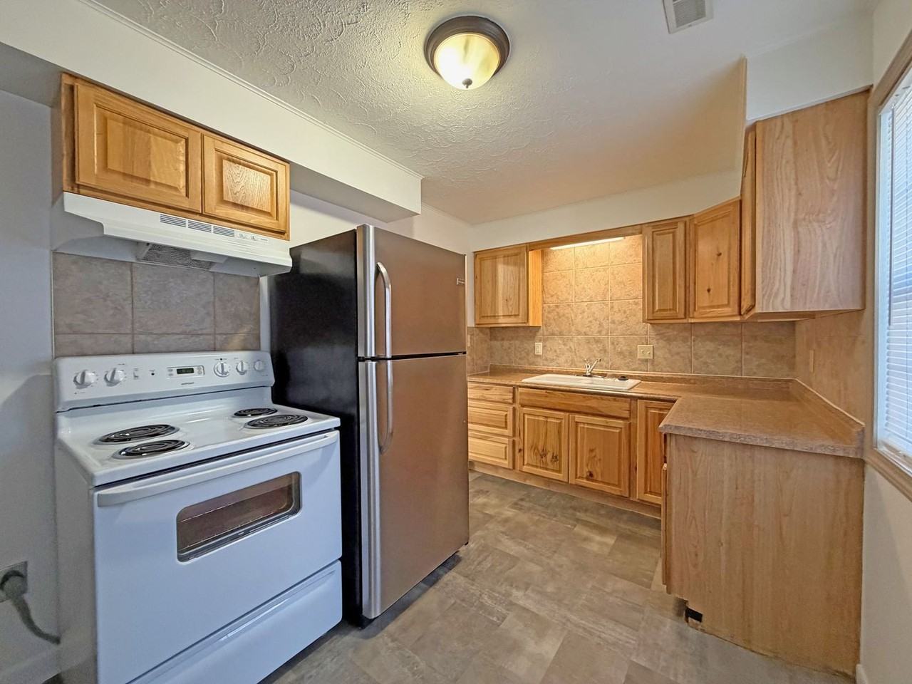 1951 South Virginia Avenue - Photo 7 of 20