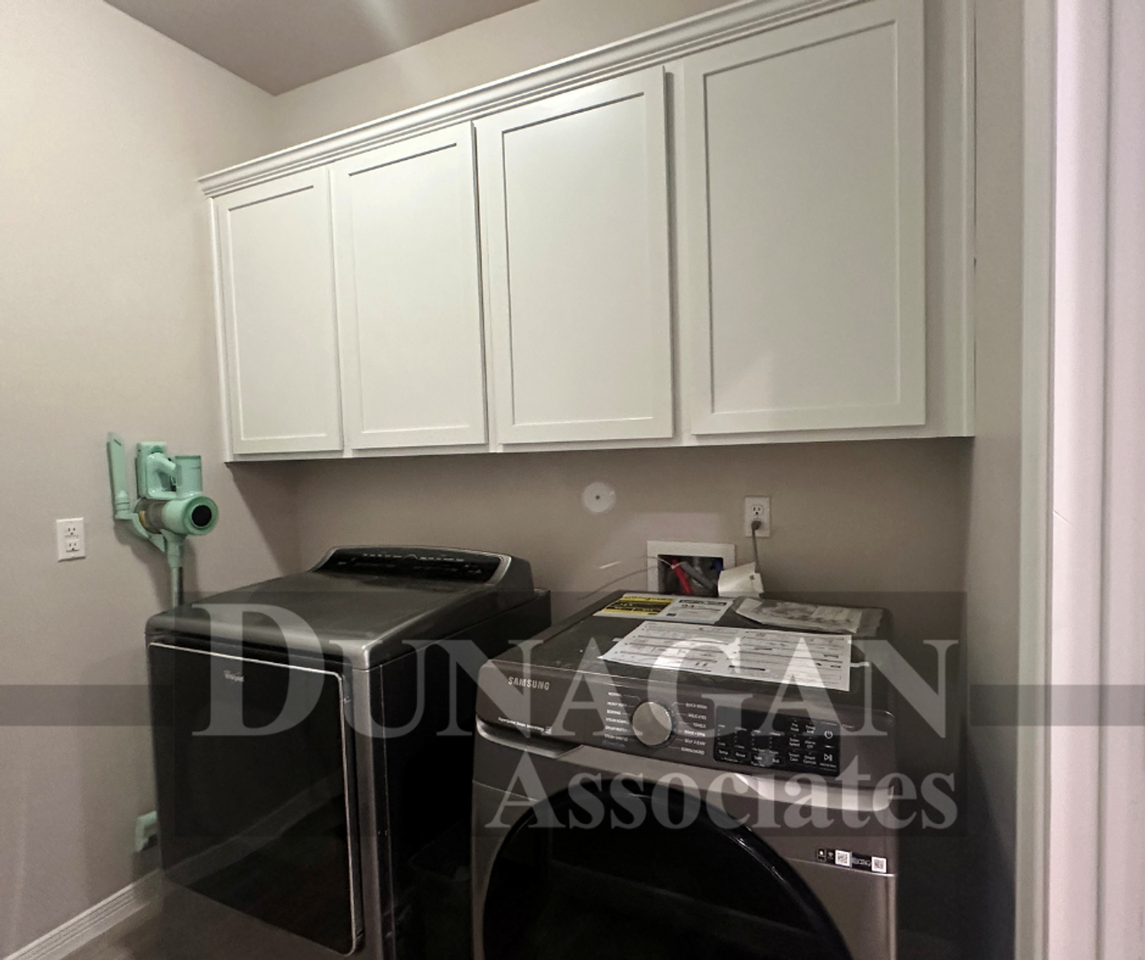 3812 Honeysuckle Drive - Photo 7 of 11