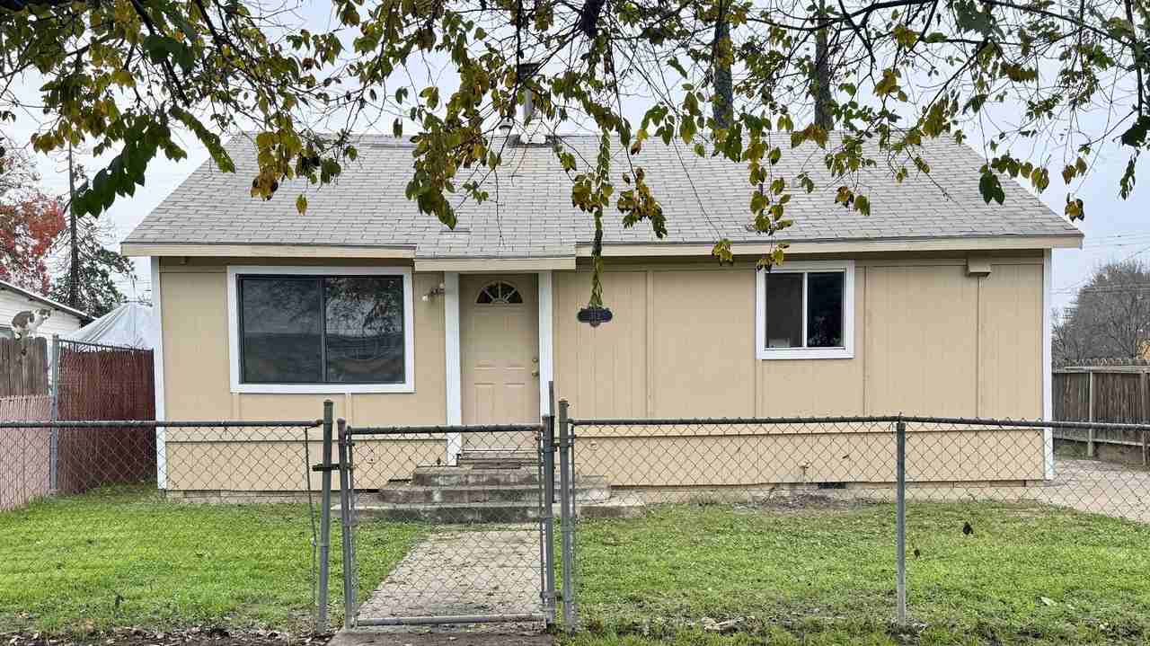 312 N Yolo St - Photo 2 of 15