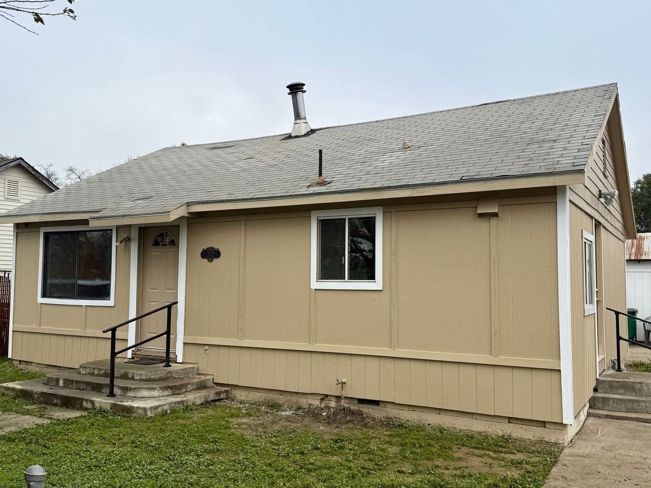 312 N Yolo St - Photo 3 of 15