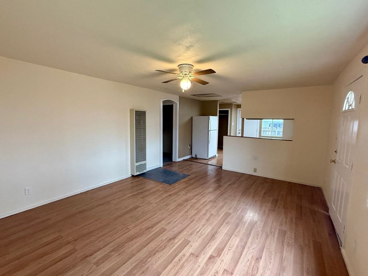 312 N Yolo St - Photo 5 of 15