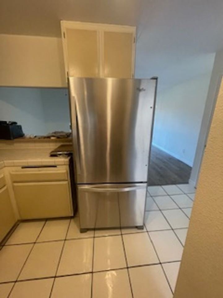 7940 University Ave - Photo 7 of 12