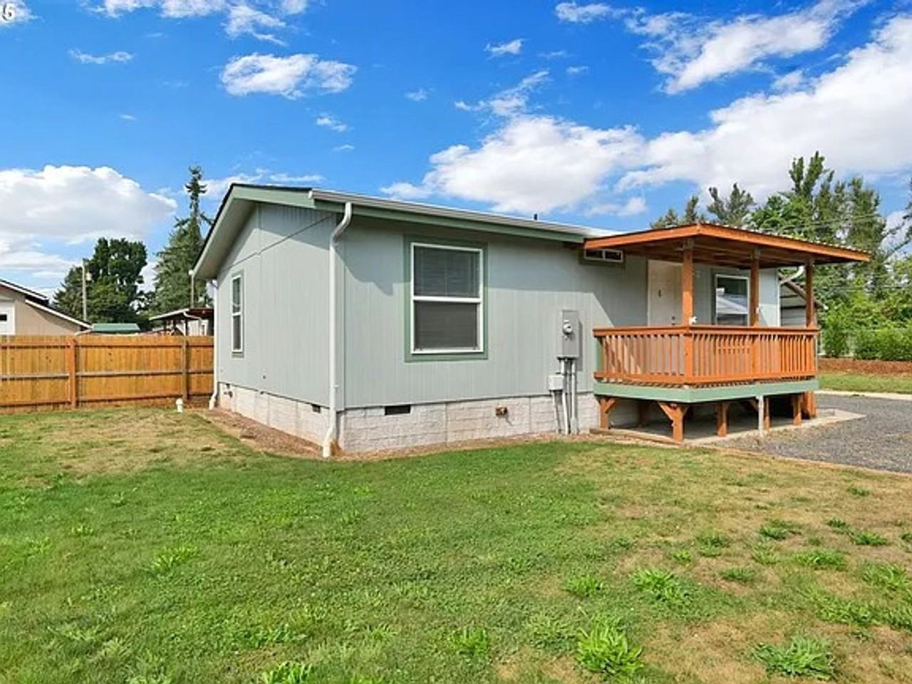 87886 Cedar Flat Road - Photo 2 of 15