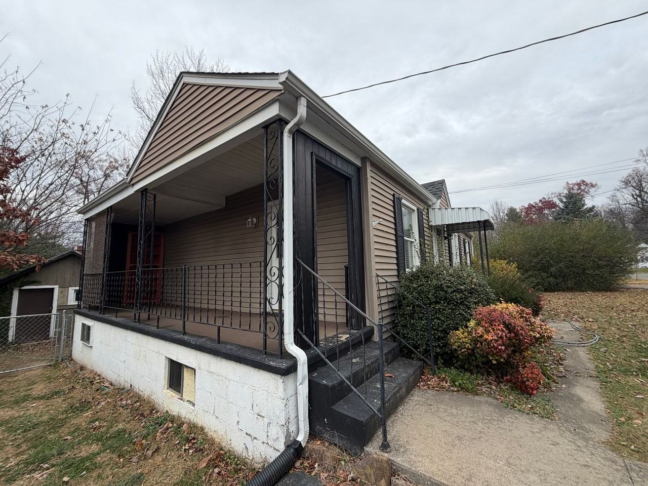 1751 Pexton Avenue - Photo 2 of 13