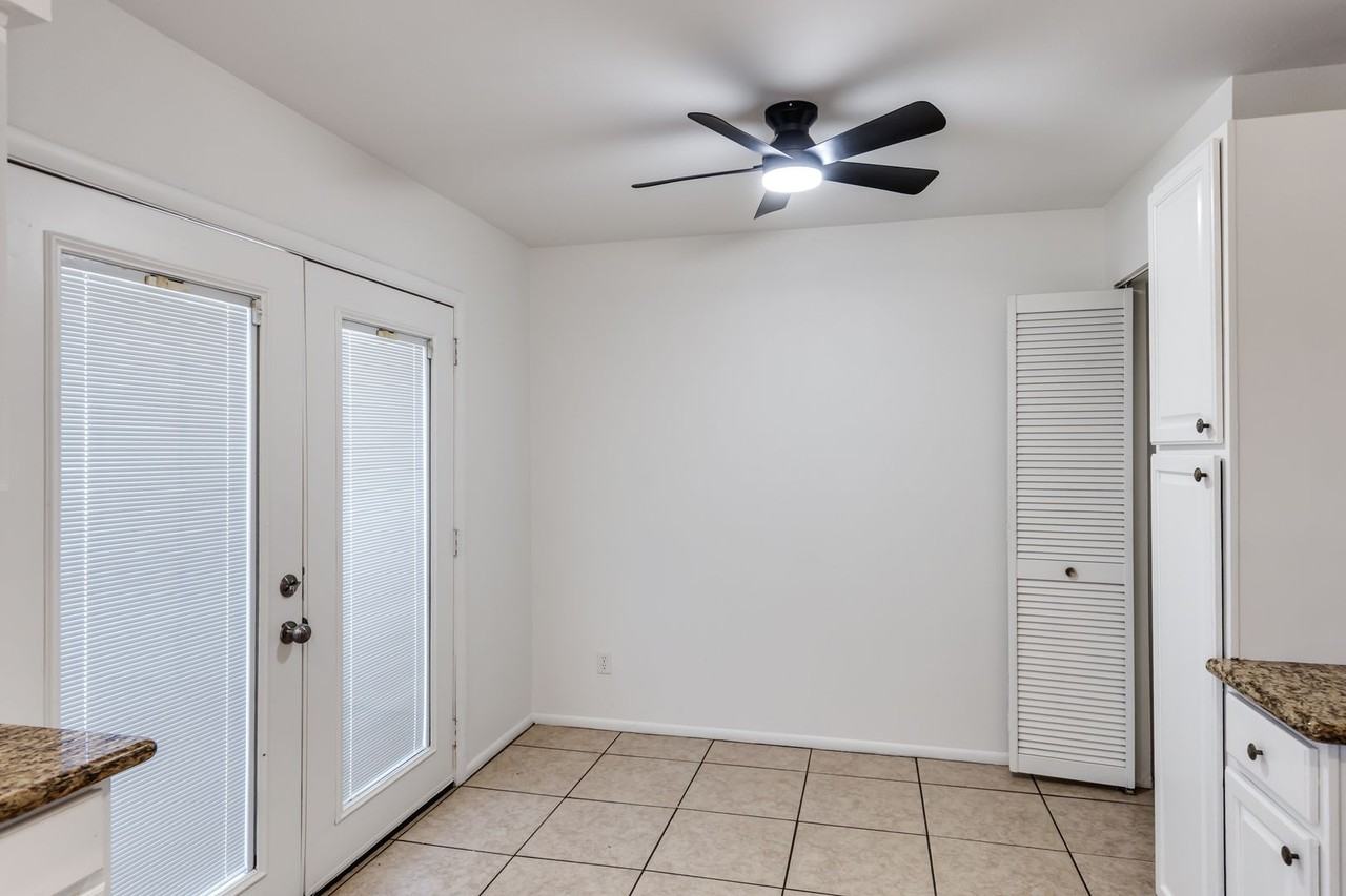 3840 N 43rd Ave #78 - Photo 6 of 30