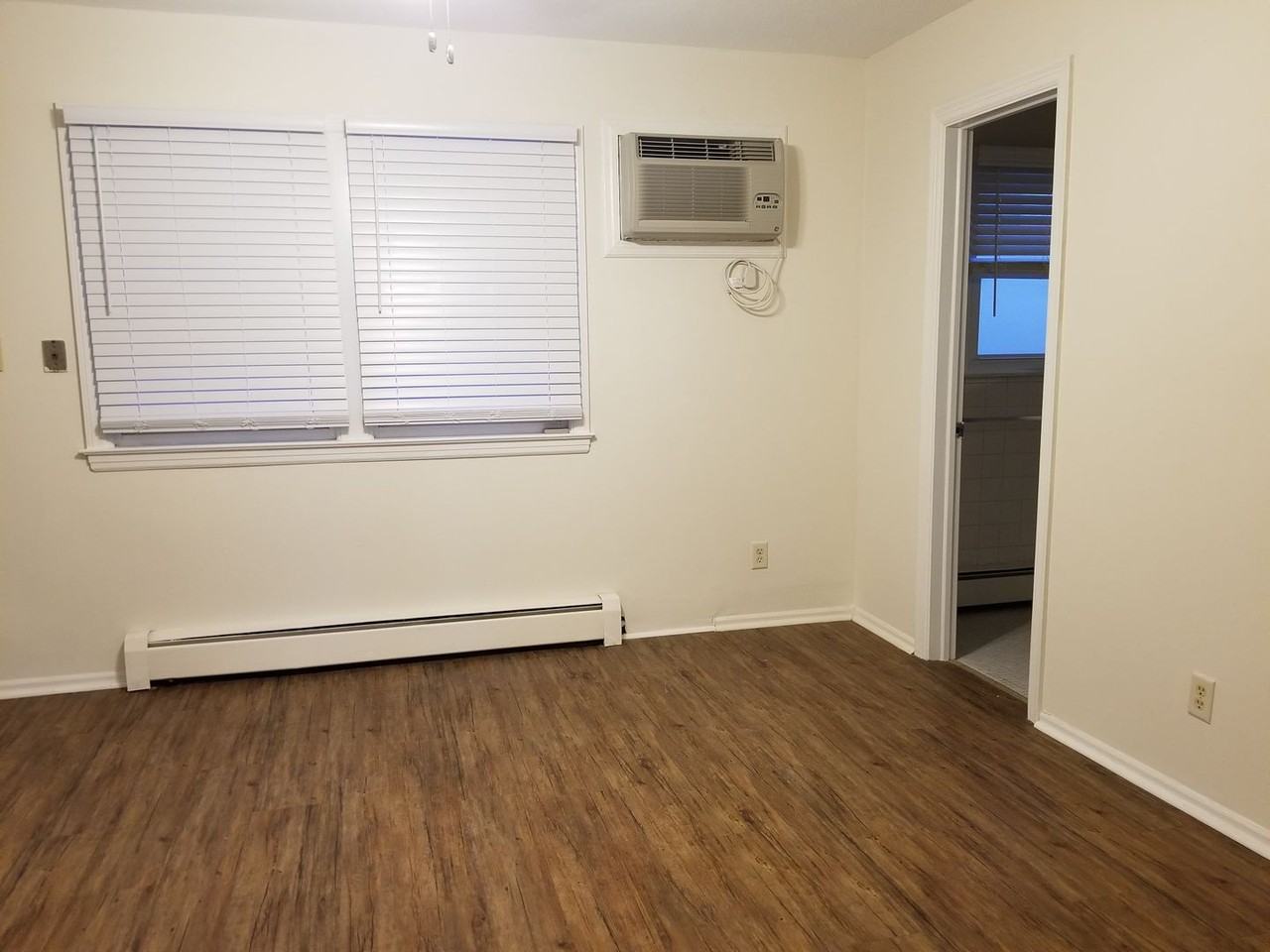 1015 West Benton Street - Photo 6 of 10