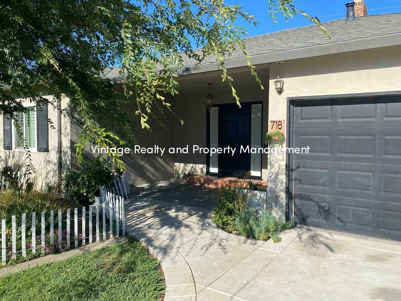 718 Cross Street - Photo 2 of 14