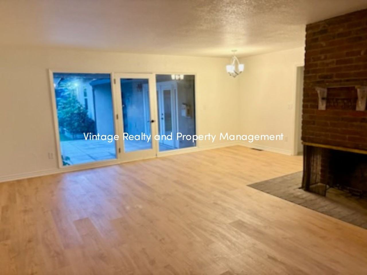 718 Cross Street - Photo 3 of 14