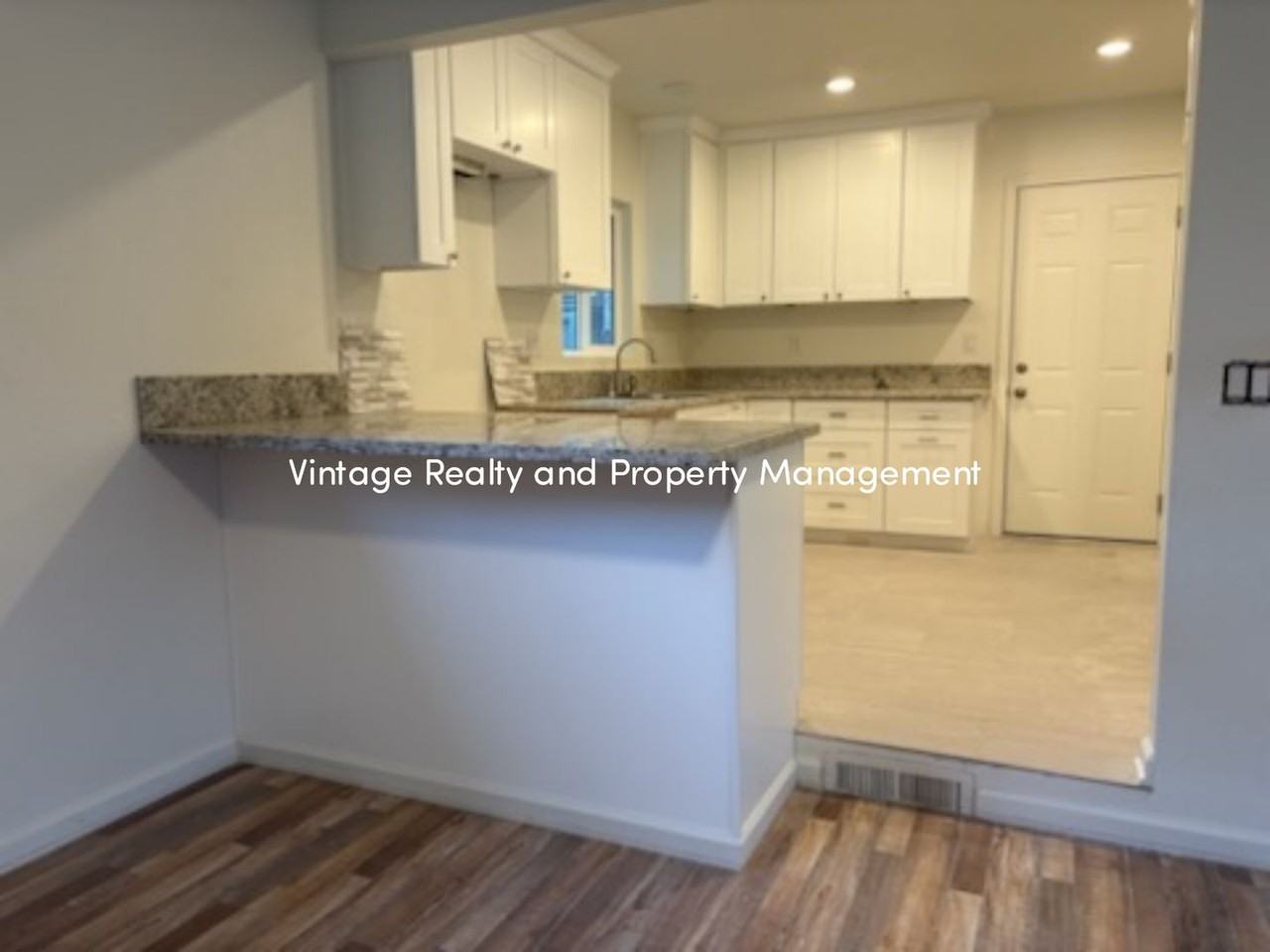 718 Cross Street - Photo 5 of 14