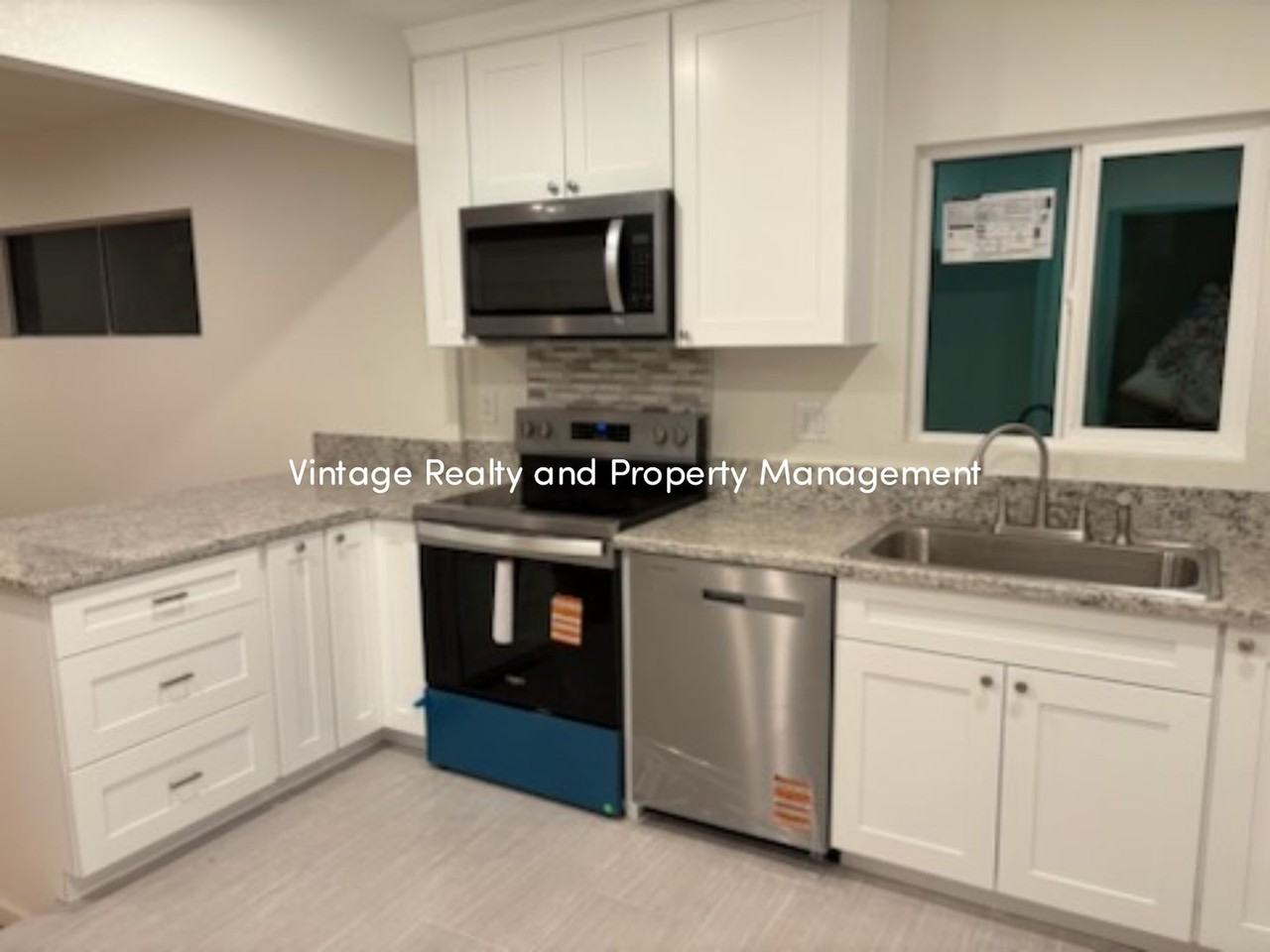 718 Cross Street - Photo 7 of 14