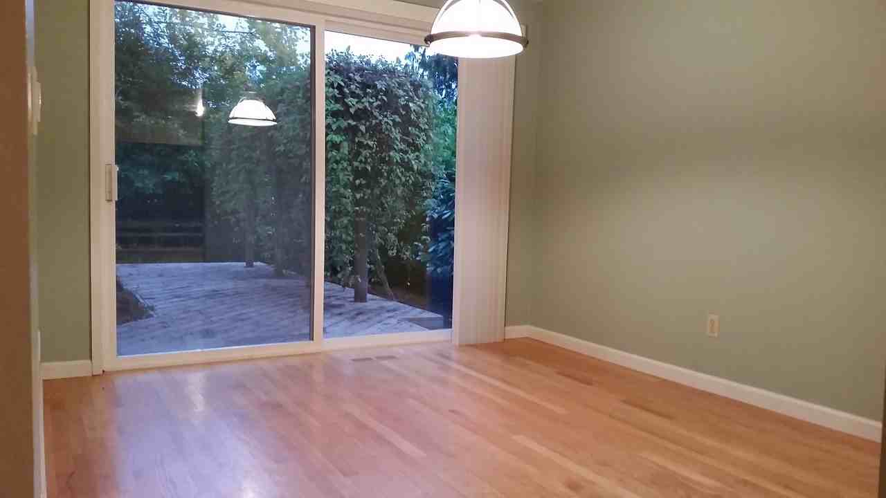 16640 Southeast 17th Street - Photo 3 of 17