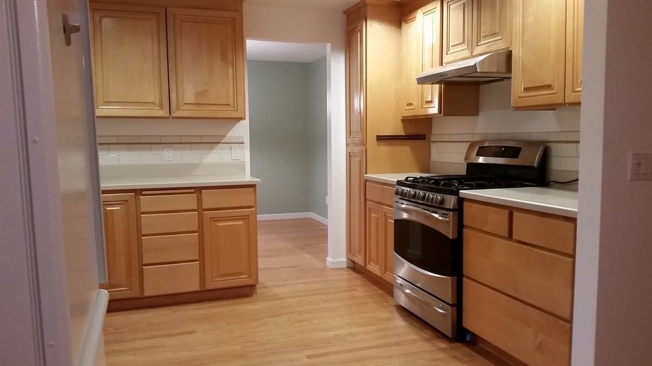 16640 Southeast 17th Street - Photo 4 of 17