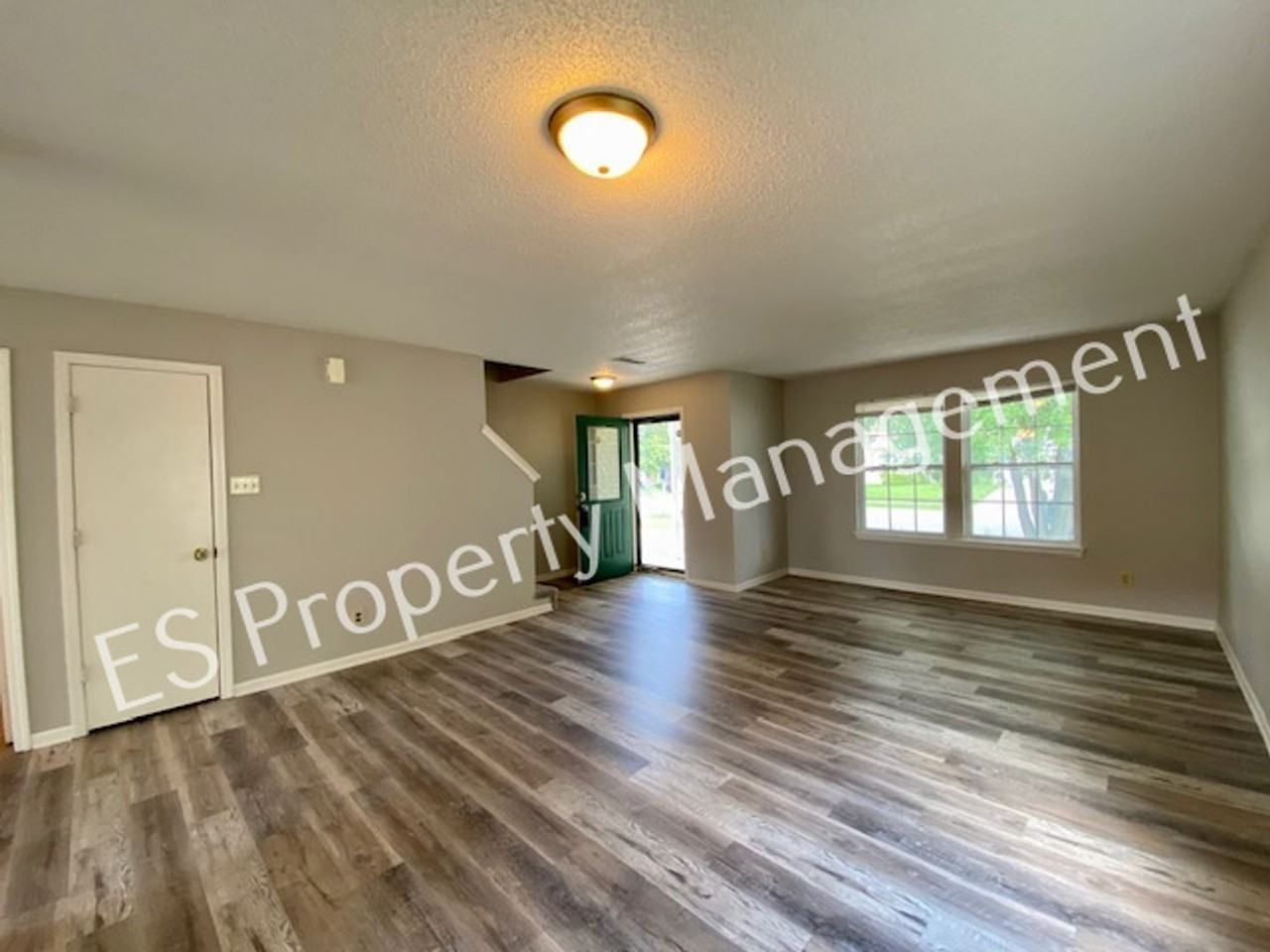 2180 Shadowbrook Drive - Photo 7 of 39