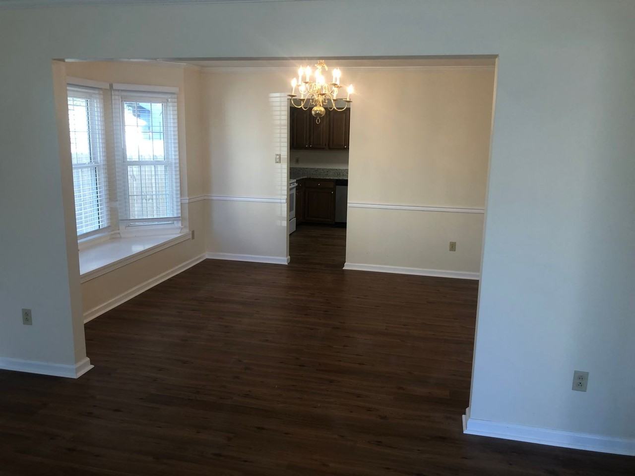 2416 Creekmore Court - Photo 7 of 21