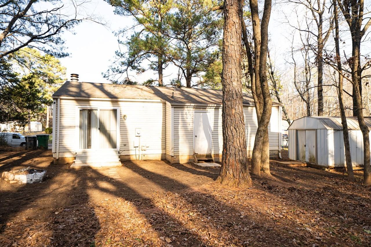 5423 Jaslie Lane - Photo 2 of 12