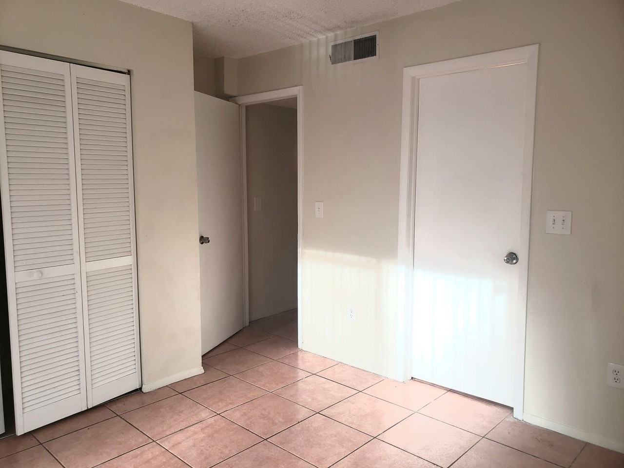 7100 Waterside Drive - Photo 3 of 13